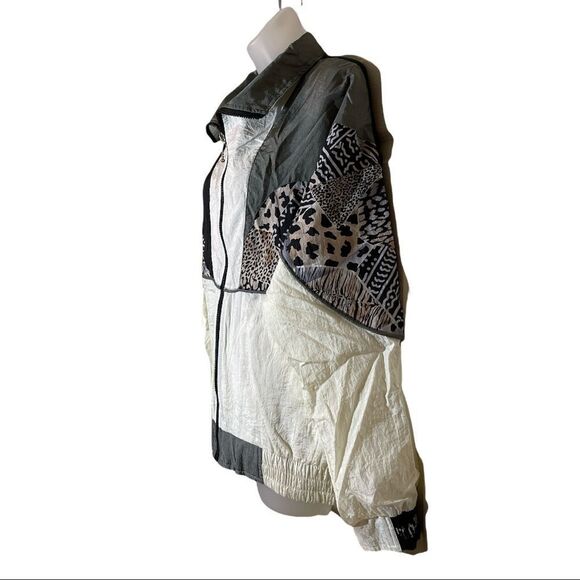 Vintage Ville Franche 1990s Colorblock Windbreaker Jacket Animal Print M - Picture 3 of 16